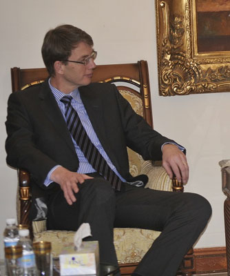 السفير الهولندي يبحث في النجف الفرص الاستثمارية في مجال الزراعة وادارة المياه