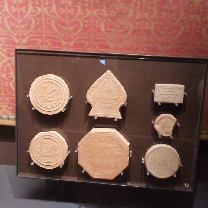 بالصور:التربة الحسينية تزين مدينة اوكسفرد البريطانيه في احد اقدم متاحف العالم