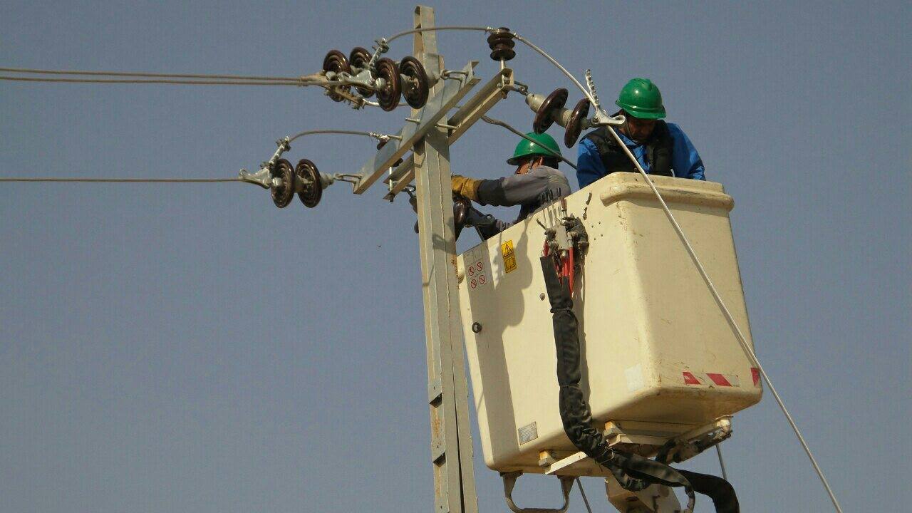 كهرباء ميسان تضع خطة استباقية لتفادي الاختناقات الحاصلة في  خطوط الــ( 33 و 11 ك.ف )