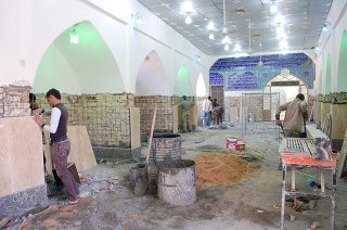 البدء بصيانة مقام الإمام المهدي في كربلاء