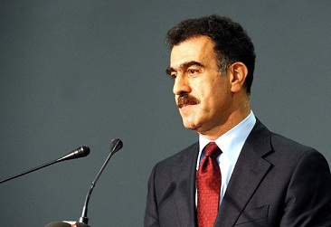 المتحدث باسم حكومة إقليم كردستان العراق يصل تركيا للعلاج بعد اصابته بنوبة في مطار اربيل