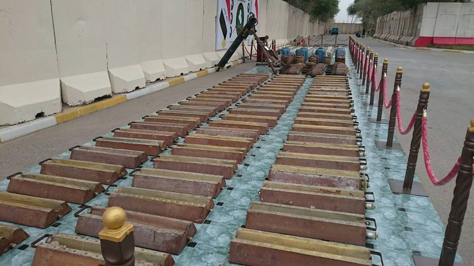 بالصور:ضبط عبوات ناسفة على شكل مطبات اصطناعية لقتل الجيش المواطنين في الانبار