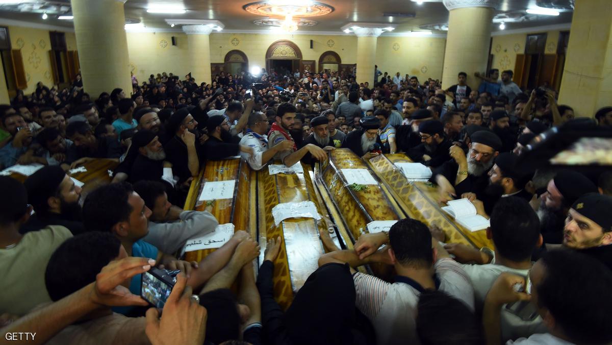 تنظيم داعش يتبنى "هجوم المنيا" .. ومصر تقصف مقرات داعش في ليبيا