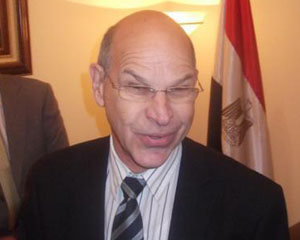 السفير الإسرائيلي عاد إلى القاهرة بعد فوز مرسي