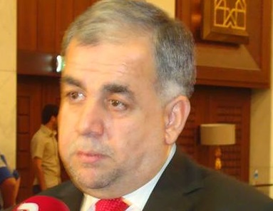 وزير النقل السابق :العراق يؤسس لمدرسة الكسل الاقتصادي من خلال رهن نفطه