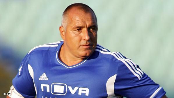 طرده شعبه من رئاسة الوزراء فأصبح لاعب كرة