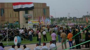 طلبة جامعة القادسية يشكون عدم التنسيق بين رئاسة الجامعة والأقسام الداخلية