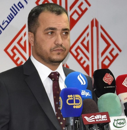 طارق الخيكاني: اتممنا عملية توزيع وايصال مادتي الكلور والشب لجميع محطات التصفية في بغداد والمحافظات