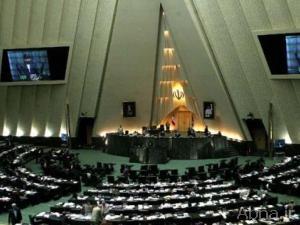 مجلس الشورى الايراني يكلف وزارة الخارجية بطرد السفير البريطاني