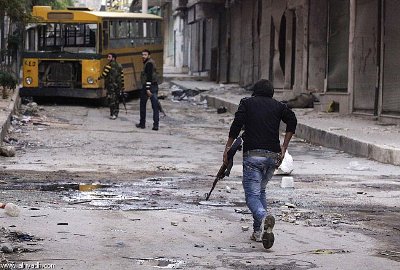 باريس ترصد 1,2 مليون يورو للمعارضة السورية