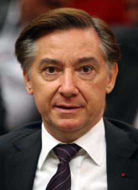 السفير الفرنسي: تحدثنا مع مراجع الدين في النجف عن الوضع السياسي والانتخابات