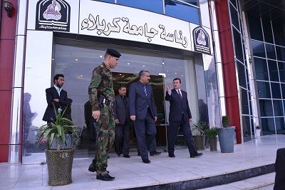 محافظ كربلاء يكشف عن المشاكل التي تواجه الحكومة المحلية بالاعمار ويستعين بأساتذة جامعة كربلاء