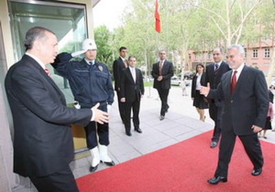 الهاشمي: التوازن السياسي قد انهار بالعراق بعد الانسحاب الامريكي ،وسأزور تركيا لعيادة اردوغان بعد عمليته الجراحية