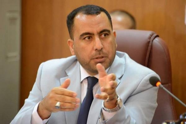 هاشم الكرعاوي يقترح اجراءات تنظيمية لتقليل النفقات واستغلال المال العام في حكومة النجف المحلية