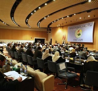 نائبة عراقية تصف تصريحات رئيس لجنة النزاهة بخصوص وزير التجارة بالبوليسية