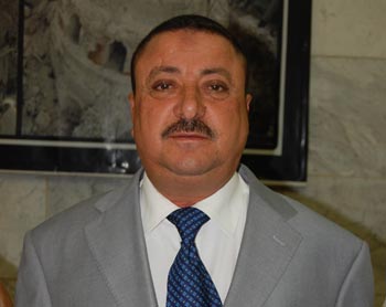 قائد الفرقة العاشرة يزور العتبة الحسينية ويؤكد على جدية العمل لتجهيز الجيش وتسليحه