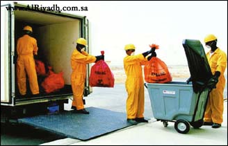 بلدية كربلاء تساهم في حملات تنظيف على طريق الحج البري الخاص بالحجاج العراقيين