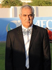 ناجح حمود يزور السفير الإماراتي ويهنئه بإحراز لقب خليجي 21