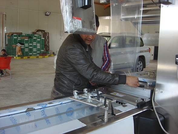 كربلاء :انجاز معمل تعبئة وتغليف تمور النصراوي بكلفة 500 مليون دينار ضمن قروض المبادرة الزراعية(مصور)