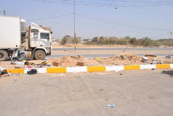 حي المعلمين في كربلاء يشكو غلق شوارعه الفرعية بعد انجاز تعبيدها !!(مصور)