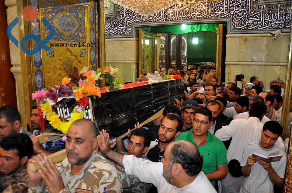 بالصور:قناص يستهدف احد ابطال لواء علي الاكبر وتشييع مهيب للشهيد في كربلاء