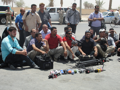 رغم تاكيد الحكومة المحلية ..بلدية كربلاء ترفض تطبيق قرار توزيع قطع اراض على الصحفيين (وثائق)