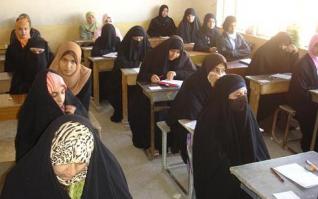 اليونسكو : ستة ملايين أمي في العراق لا يعرفون القراءة والكتابة ومعظمهم من النساء