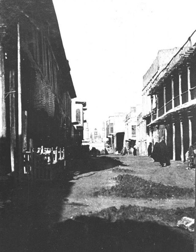 صورة ارشيفية لشارع  العباس في كربلاء التقطت عام 1918