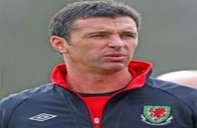 مدرب منتخب ويلز يشنق نفسه