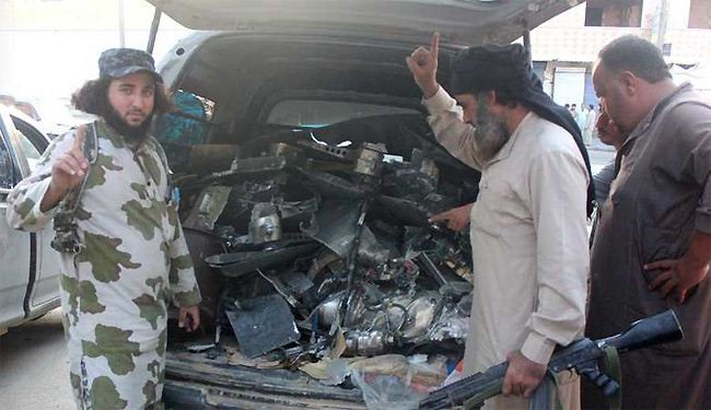 "داعش" تخطف سوري وتقطع رأسه بساطور بسبب!؟..