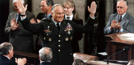 وفاة قائد "عاصفة الصحراء" الجنرال الاميركي شوارزكوف عن 78 عاما