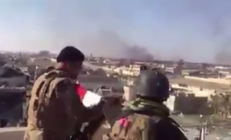 حصرياً .. بالفيديو: لحظة رفع العلم العراقي فوق مبنى المجمع الحكومي في الرمادي من قبل جهاز مكافحة الارهاب