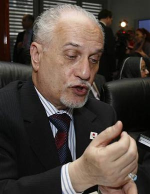 العراق يقول انه لم يمنح شركة دي.ان.أو رخصة لتصدير النفط