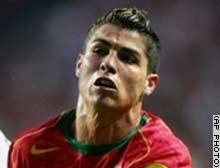 مان يونايتد يقلص الفارق بينه وبين الأرسنال