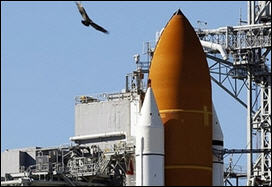 ناسا تأمل في اطلاق رابع رحلة للمکوك الفضائي يوم الخميس