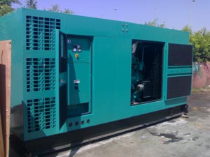 محافظة بغداد تتفق مع وزارة الكهرباء على انشاء ورش لتصليح المولدات الكهربائية في ثلاث مناطق من بغداد