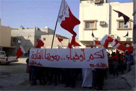 رموز المعارضة البحرينية بالسجون يضربون عن الطعام