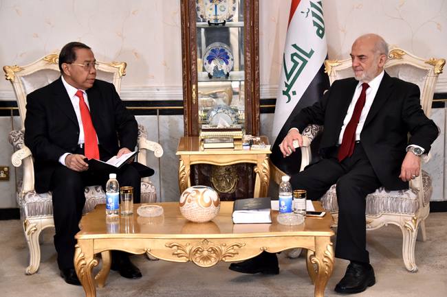 الجعفري يدعو لرفع الفيزا للجوازات الدبلوماسية بين العراق واندونيسيا