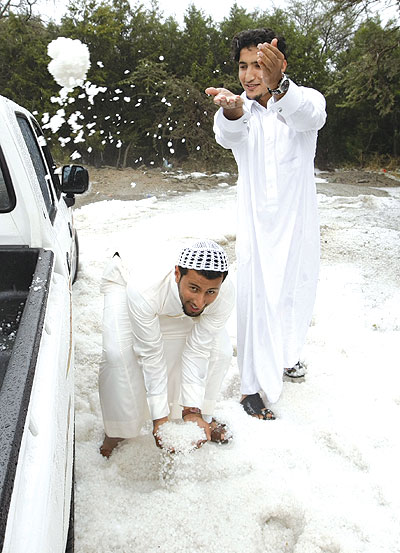 بالصورة:ثلوج في الكويت