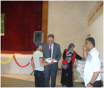 الهلال الاحمر في كربلاء يكرم عددا من الأيتام بمناسبة يوم اليتيم العراقي