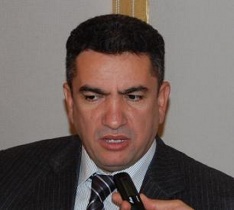 محافظ النجف: اجتماع للمحافظين للمطالبة بحصة المحافظات بالنفط المصدر من اقليم كردستان