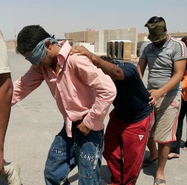 استخبارات عين التمر في كربلاء تلقي القبض على ثلاث متهمين بالارهاب من ابناء الانبار والموصل