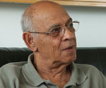 اديب اسرائيلي بارز يرى ان اسرائيل اكثر دول العالم عنصرية