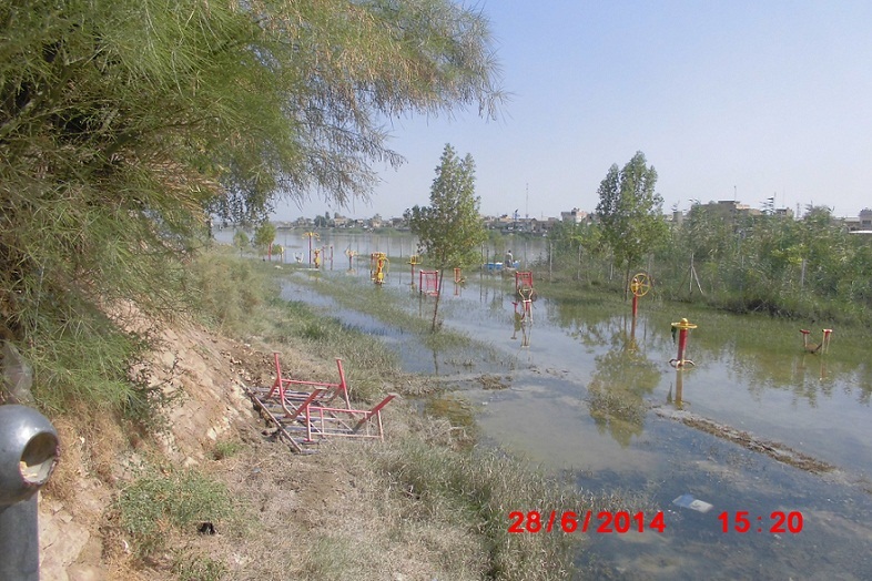 بالصور: متنزه في قضاء الهندية في كربلاء يعمل على ظاهرة المد والجزر نتيجة سوء التخطيط والادارة