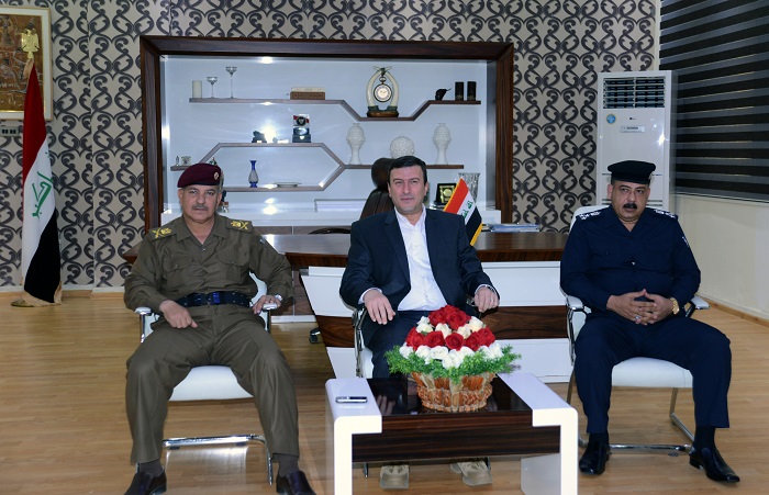 كربلاء تستبدل قائد شرطتها اللواء حسين عليوي بالعميد غانم العنكوشي في احتفال رسمي