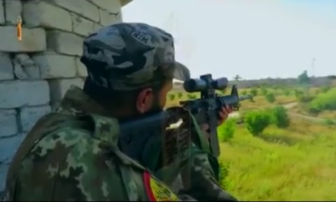 بالفيديو :لواء علي الاكبر يخوض معارك شرسة مع عصابات داعش وسط بيجي