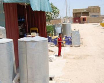 ملحق حي الفارس في كربلاء يدعو المسؤولين الحكوميين لزيارته :لاسيارة تاكسي تصل الينا