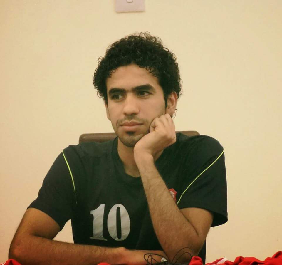 السلطات البحرينية تحتجز لاعبا عراقيا وتعتدي عليه بالضرب وتتجاوز علية بالفاظ طائفية