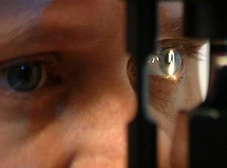 النجف تنجح بزراعة اول عملية قرنية والحكيم يبارك هذه الخطوة