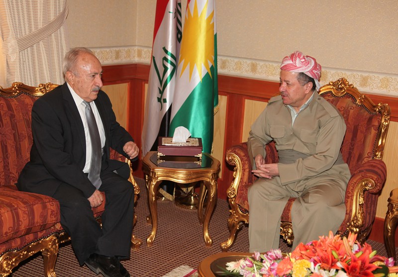 محمود عثمان يتحدث عن خفايا زيارة بارزاني الى بغداد